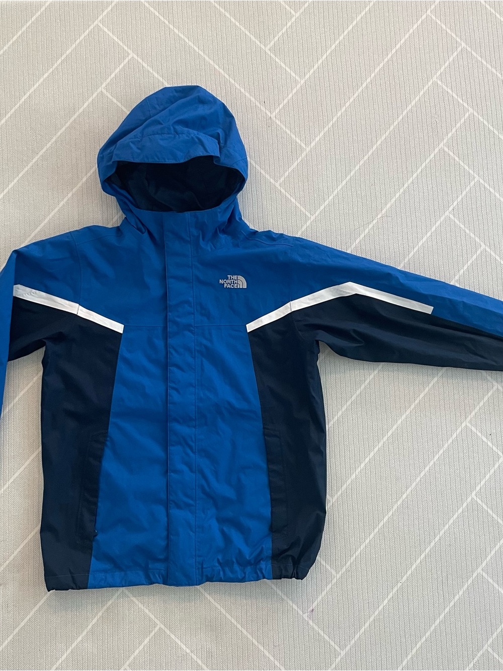 The North Face Nimbo Triclimate jacket Boy’s Size M(10/12)